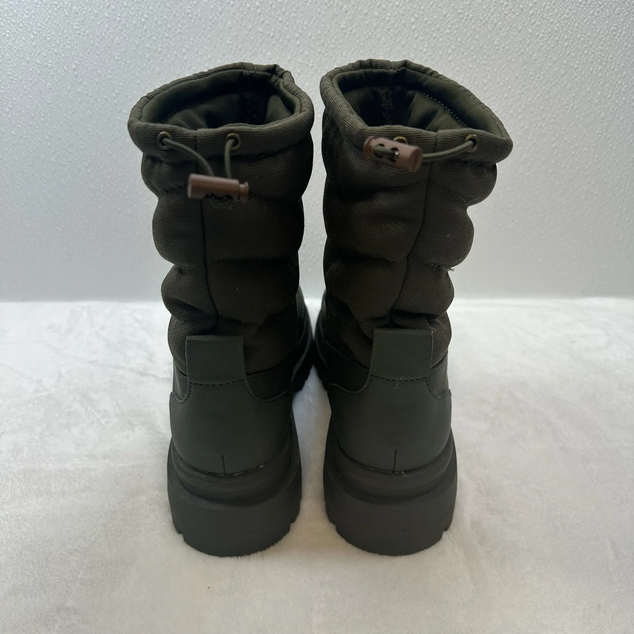 Boots Ankle Flats By Rocket Dogs In Olive, Size: 8.5