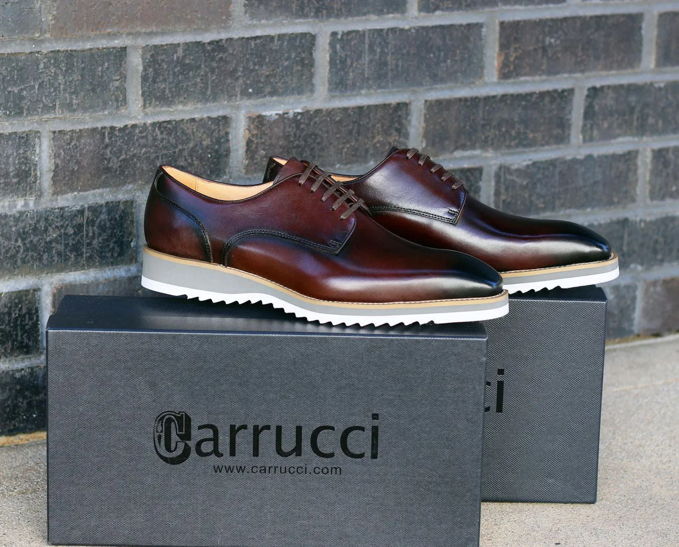 Burnished Calfskin Lace-Up Shoe Chestnut