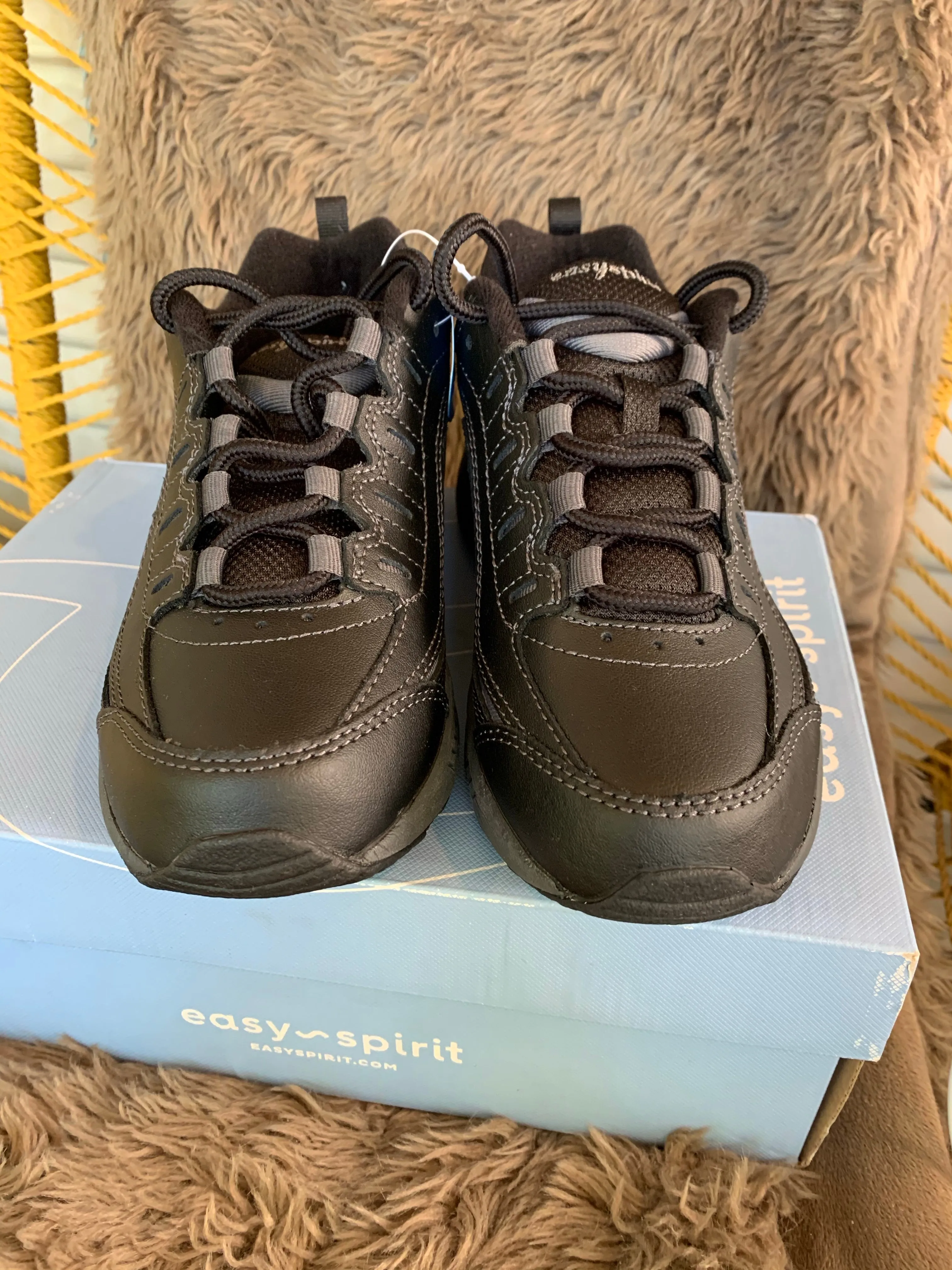 Easy Spirit Romy Leather Walking & Running Shoes