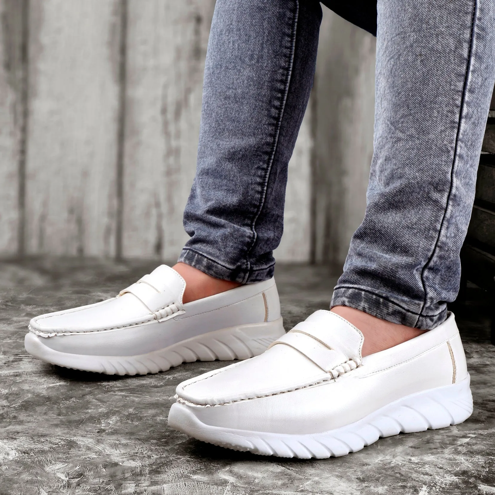 Men's High-end Fashionable Slip-On Loafers Shoes