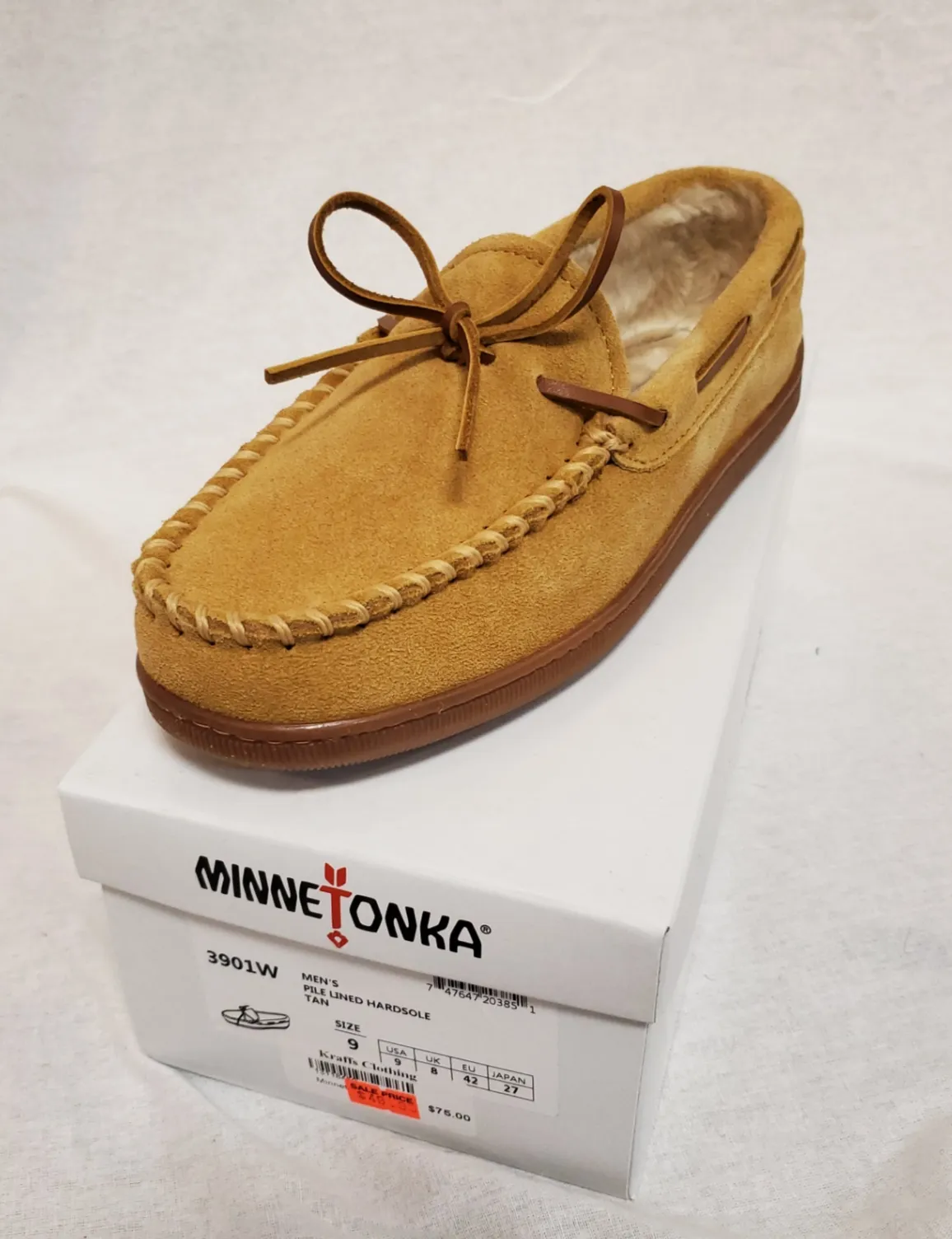 Minnetonka Men's Pile Lined Hardsole Indoor/Outdoor Shoes